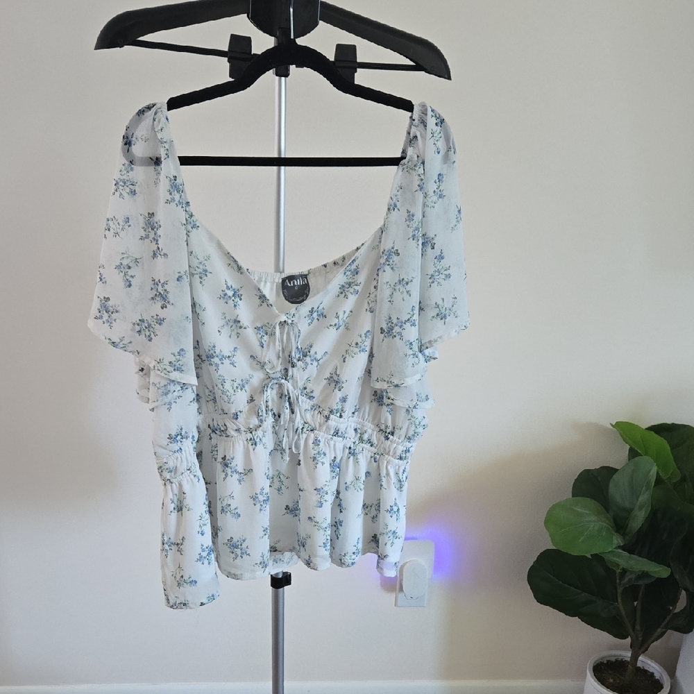 ARULA White and Blue Floral Blouse